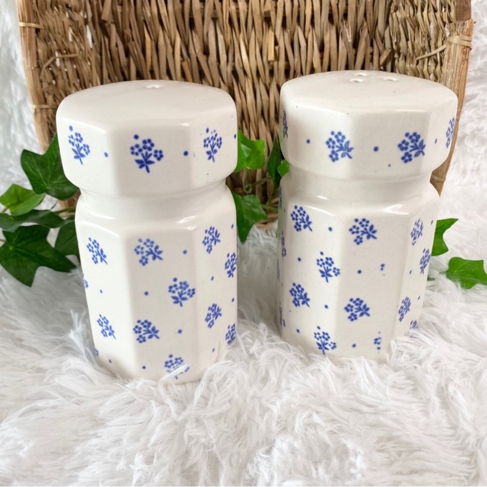 Vintage Blue Belle Concepts Salt & Pepper Shakers In Box